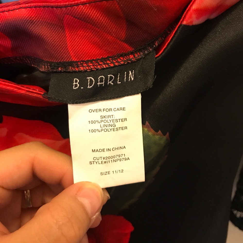 Two piece B. Darlin Skirt and blouse. - Picture 2 of 8